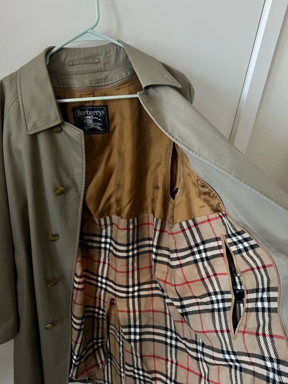 Vintage Burberry Trench Coat with Classic Check Lining - Picture 2 of 5